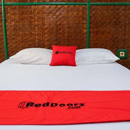Reddoorz Plus Near Jalan Baru Богор Екстериор снимка