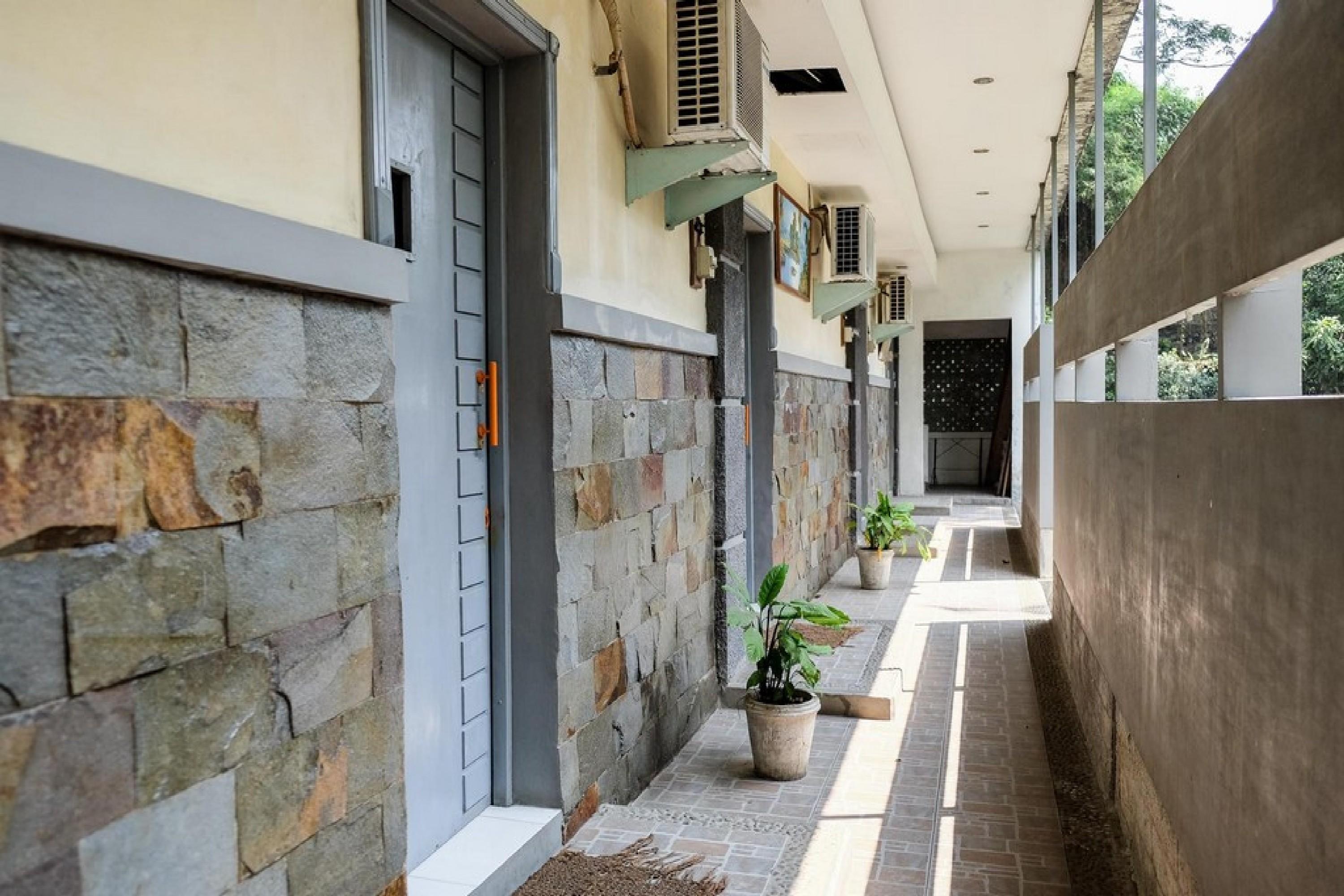 Reddoorz Plus Near Jalan Baru Богор Екстериор снимка
