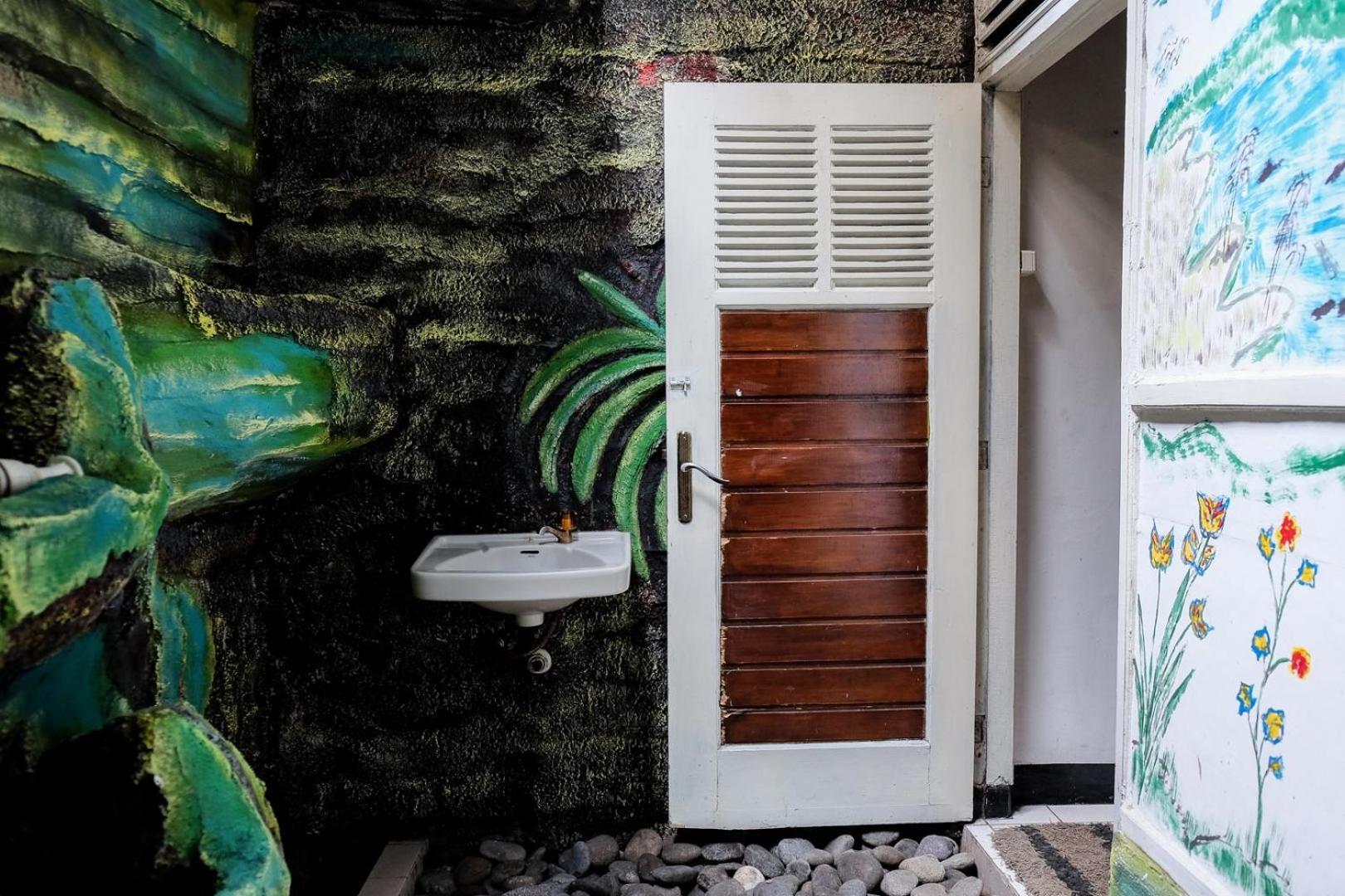 Reddoorz Plus Near Jalan Baru Богор Екстериор снимка